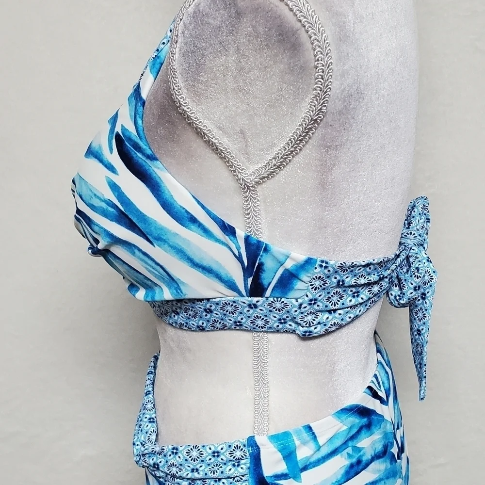 Sweet Escape Blue Leaf Floral Paisley Padded Halter Top Roll Top Bottom Bikini 8